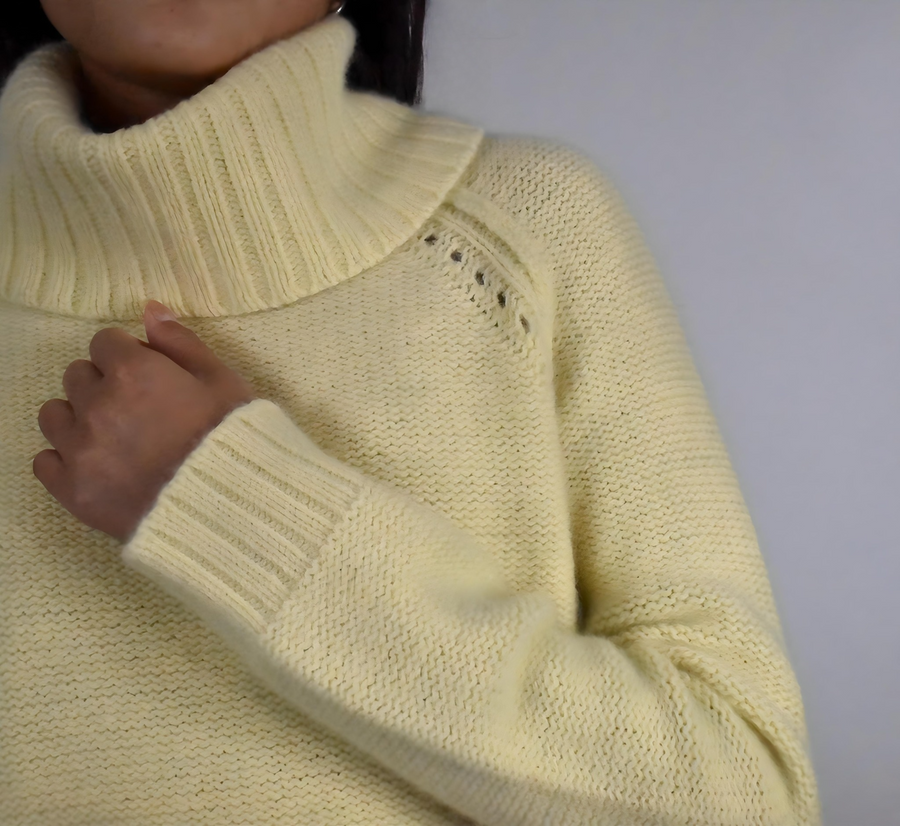 Chunky Cozy Cashmere Luxe Turtleneck